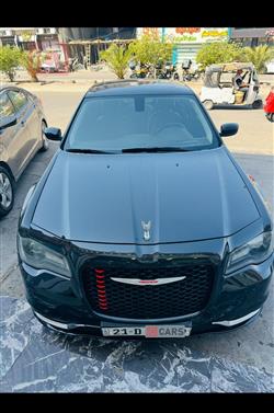 کرایسلەر 300